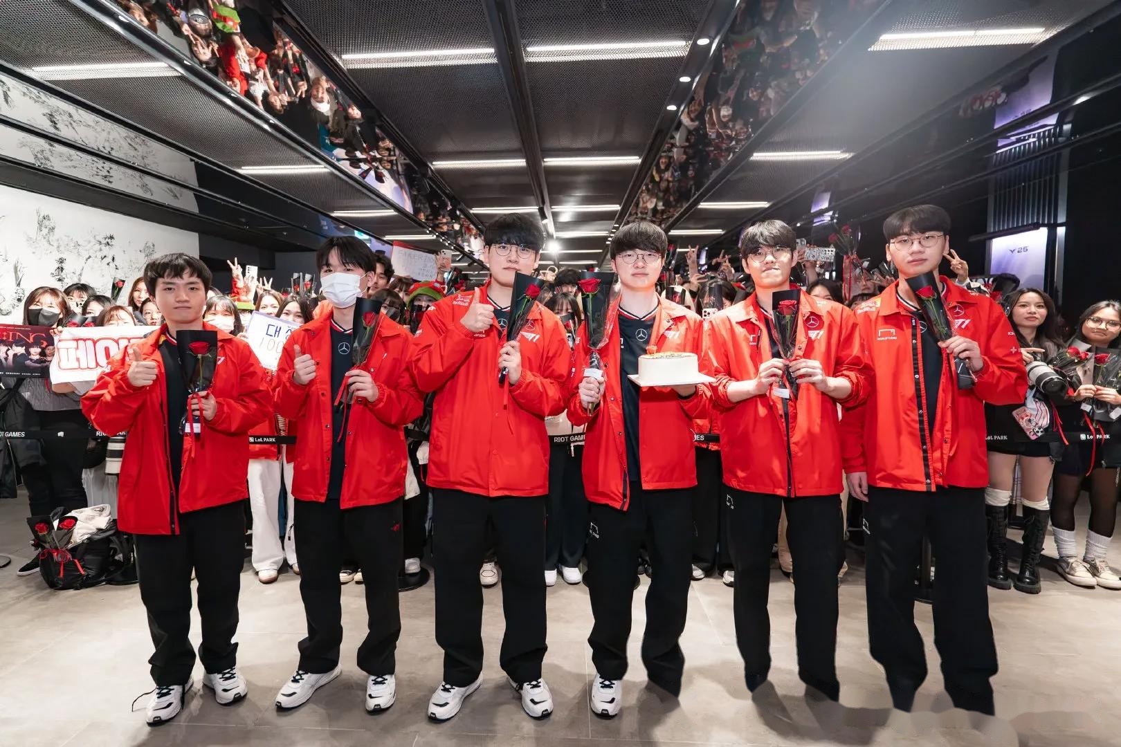 比赛局势复杂首场状态出色，SKT观众沸腾！，Ming重返赛场赛场气氛高涨