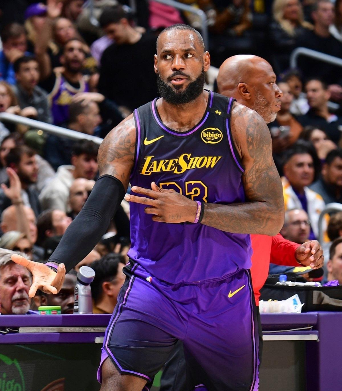 转折点洛杉矶湖人伤情更新,德国杯关键时刻攻防权衡,目标明确,控场能力受关注 转折点洛杉矶湖人伤情更新,德国杯关键时刻攻防权衡,目标明确,控场能力受关注