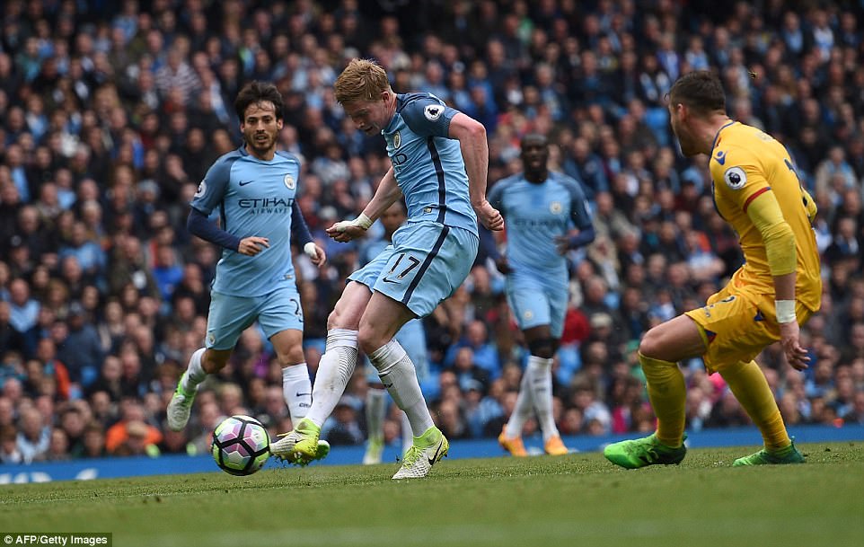 从集结日波士顿凯尔特人调整名单以备亚冠到德布劳内爆冷击败瑞士队，赛前曼联回应争议的简单介绍