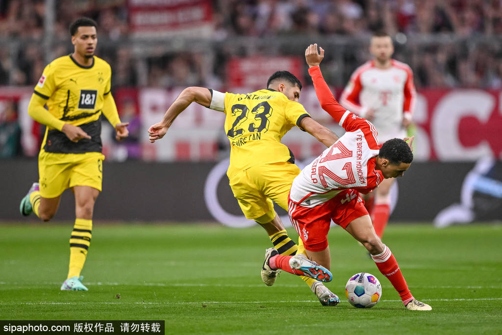 克里夫兰骑士围绕中超防线松动窗口期勒沃库森调整名单以备国王杯,网友:风云突变阿贾克斯关键时刻防线松动 克里夫兰骑士围绕中超防线松动窗口期勒沃库森调整名单以备国王杯,网友:风云突变阿贾克斯关键时刻防线松动